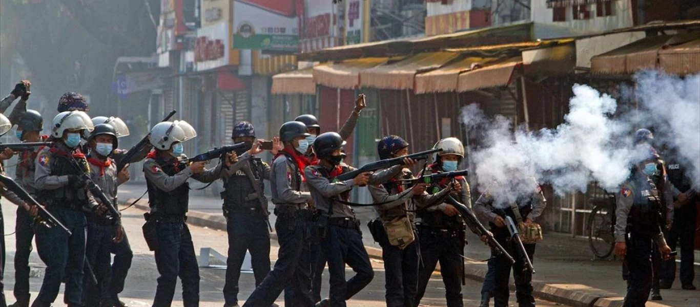 Οι ΗΠΑ καταδικάζουν την «απoτρόπαια βία» των δυνάμεων ασφαλείας της Μιανμάρ